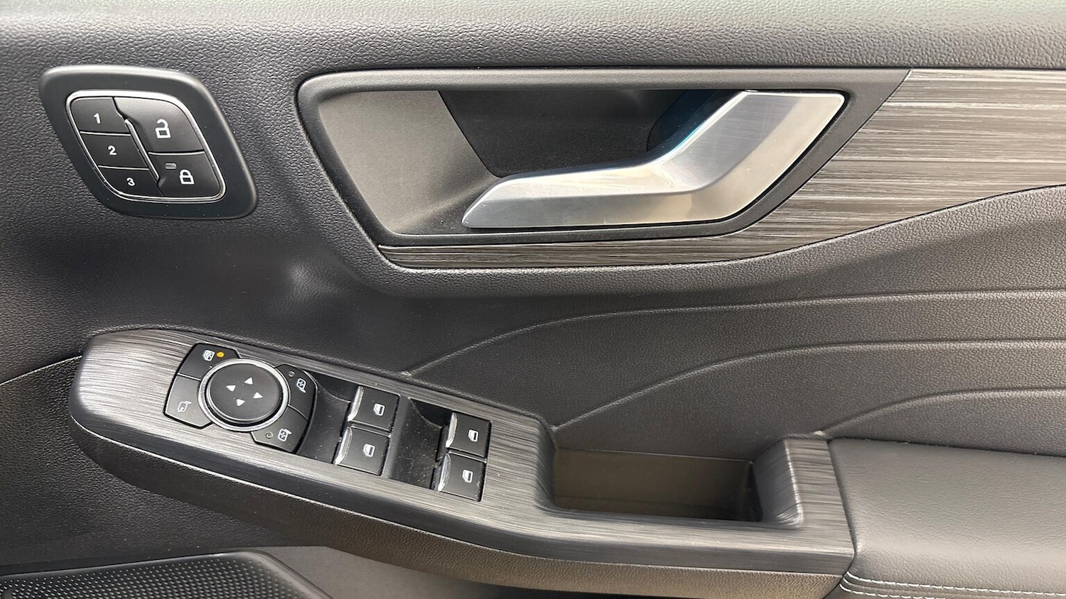 Used Ford Kuga 2024 for sale - 76945934: Photo 19