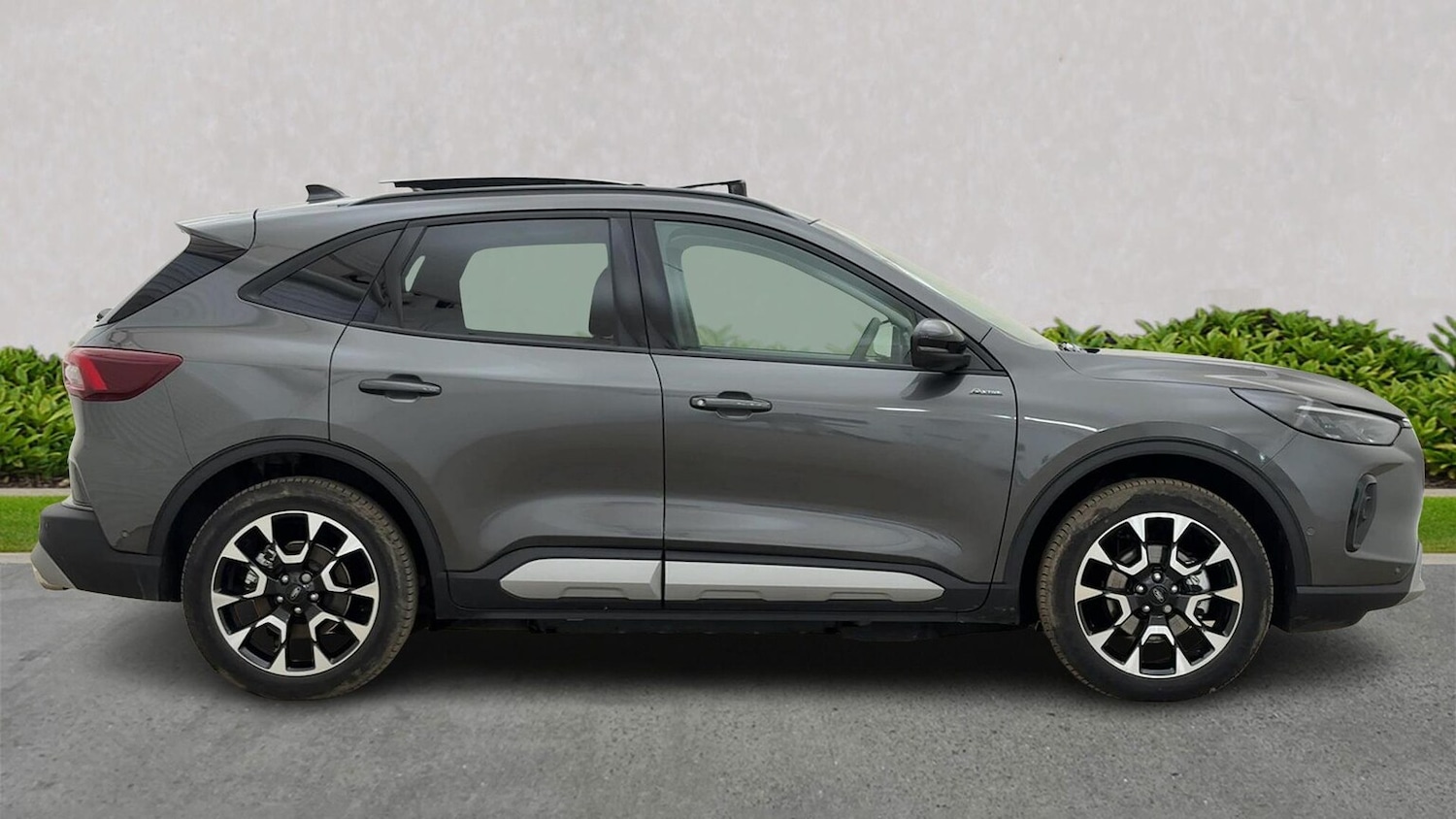 Used Ford Kuga 2024 for sale - 76945934: Photo 3