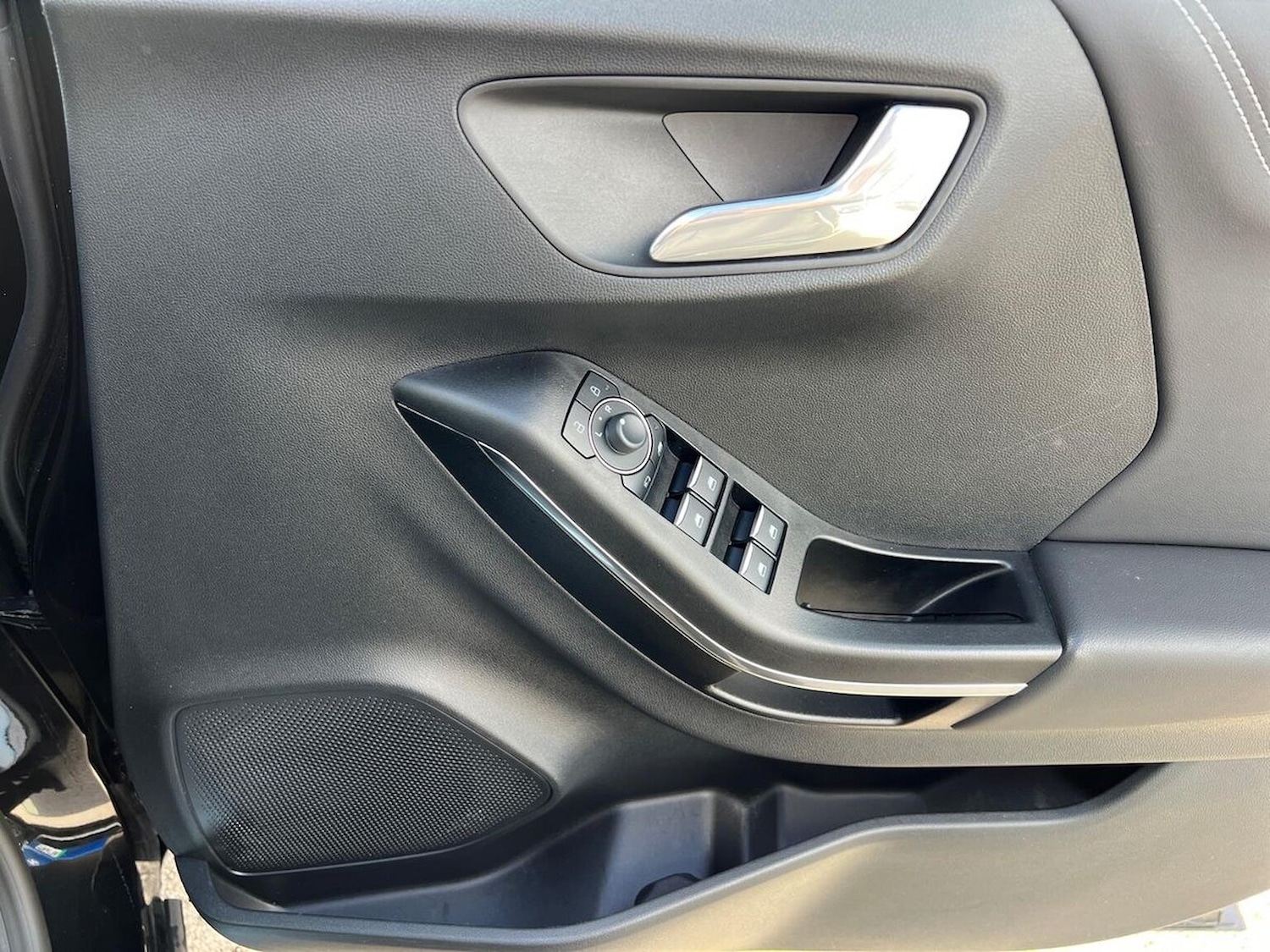 Used Ford Puma 2024 for sale - 78194379: Photo 32