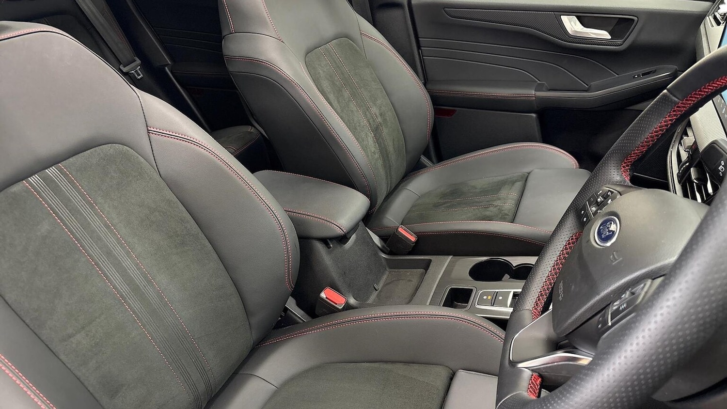 Used Ford Kuga 2025 for sale - 76918985: Photo 15