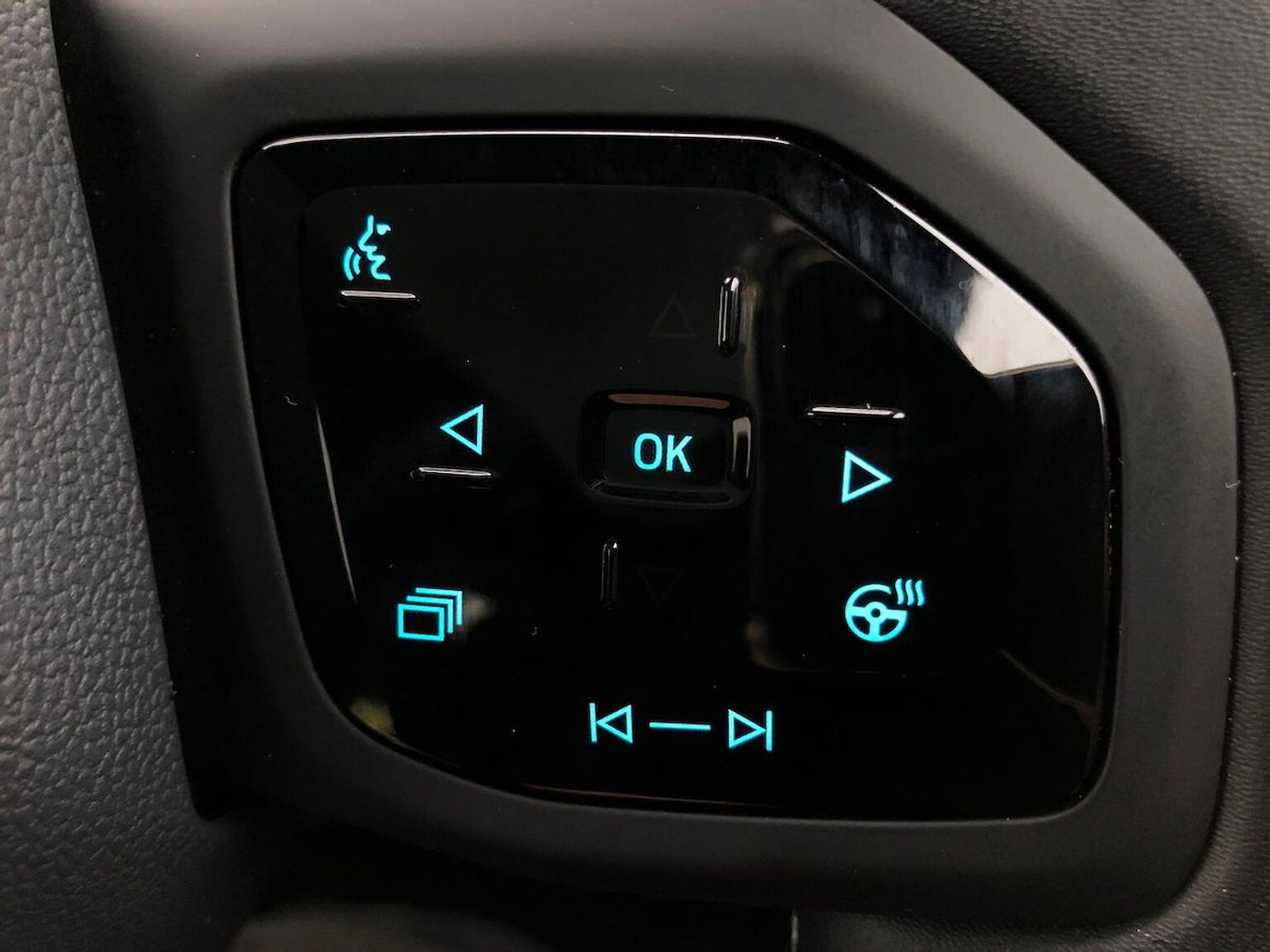 Used Ford Explorer 2024 for sale - 77489333: Photo 27