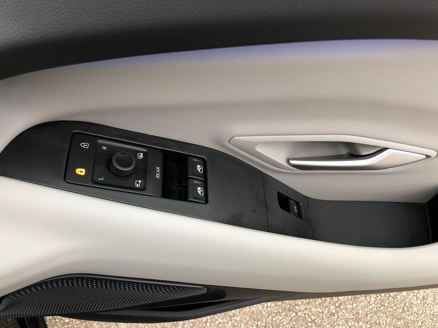 Used Ford Explorer 2024 for sale - 77489333: Photo 30