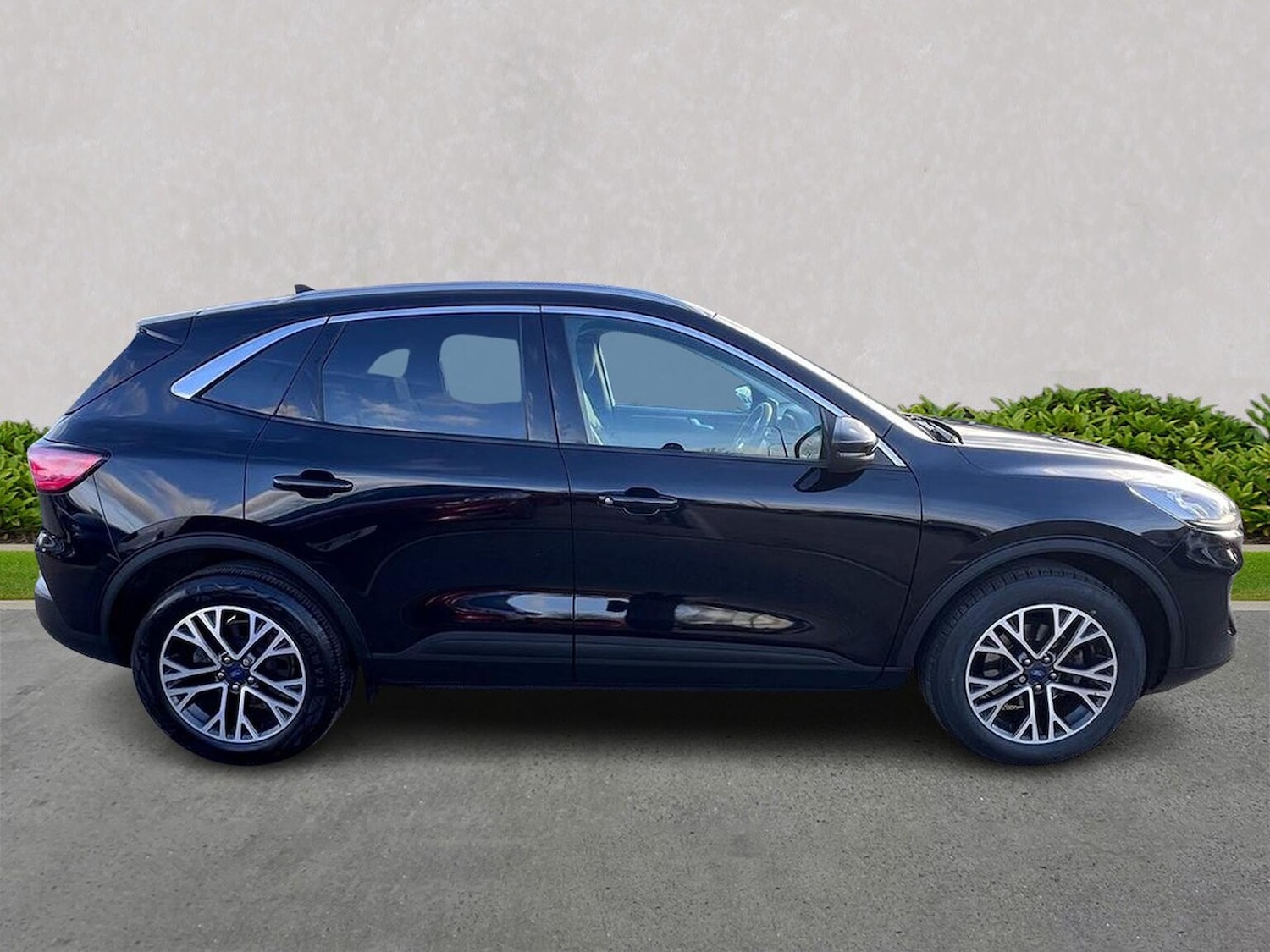 Used Ford Kuga 2023 for sale - 76940141: Photo 3