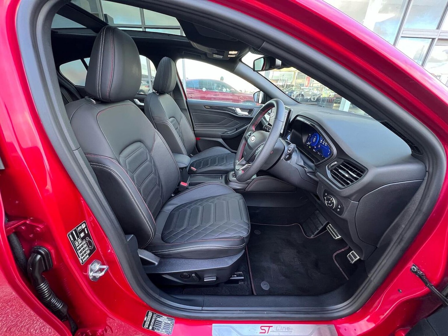 Used Ford Focus 2024 for sale - 76924627: Photo 31