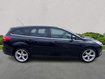 Used Ford Focus 2017 for sale - 75957030: Photo