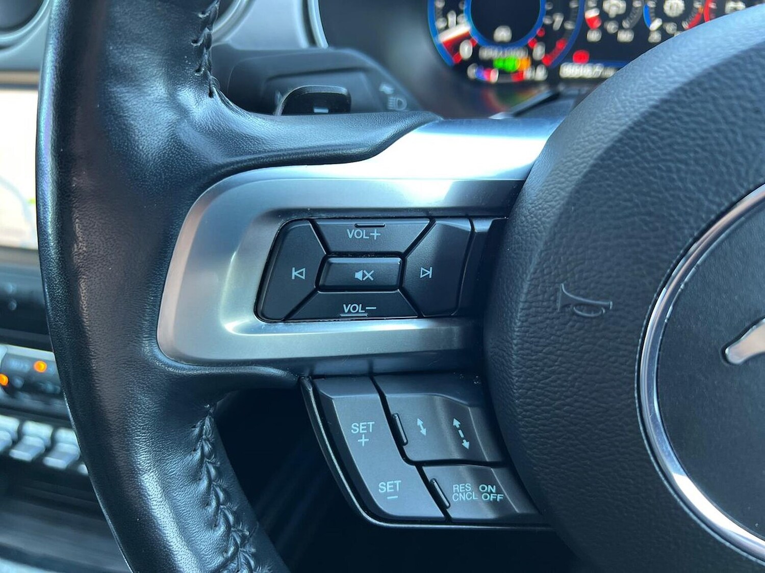 Used Ford Mustang 2019 for sale - 76611631: Photo 26