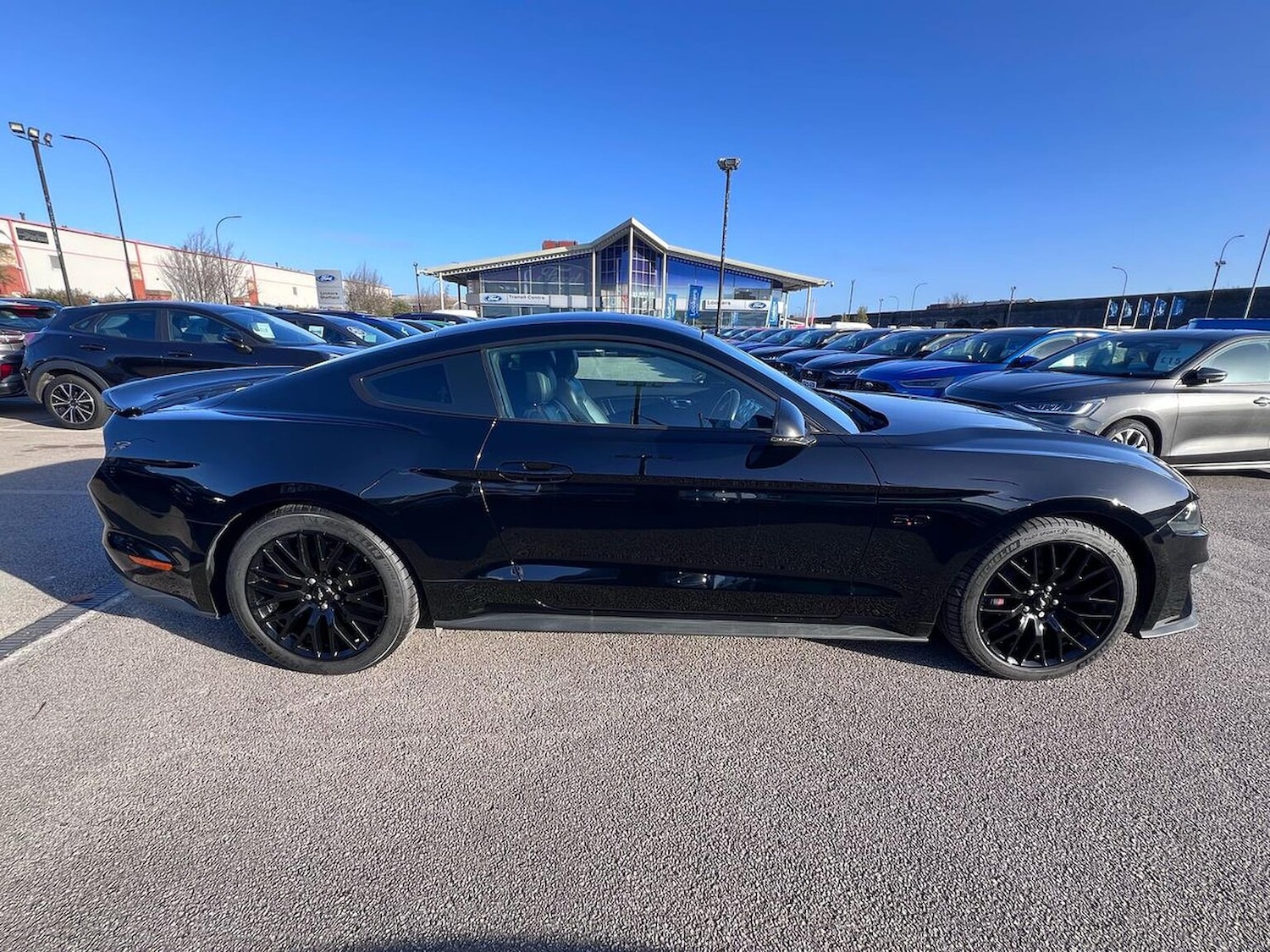 Used Ford Mustang 2019 for sale - 76611631: Photo 3