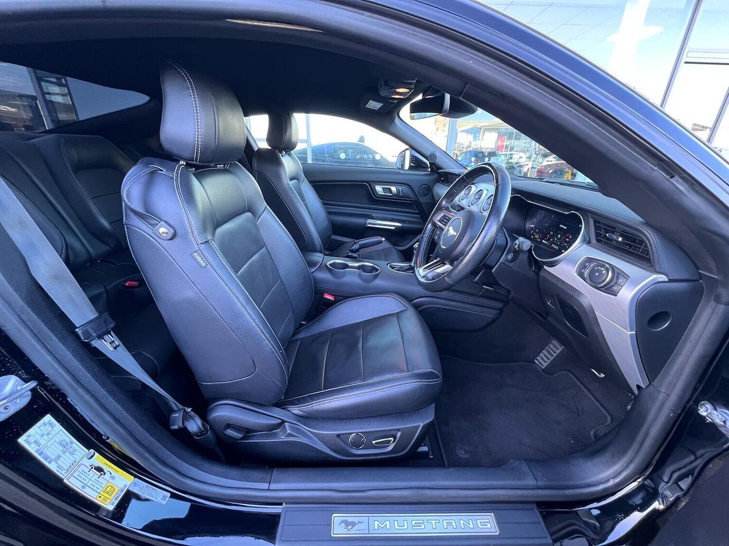 Used Ford Mustang 2019 for sale - 76611631: Photo 31