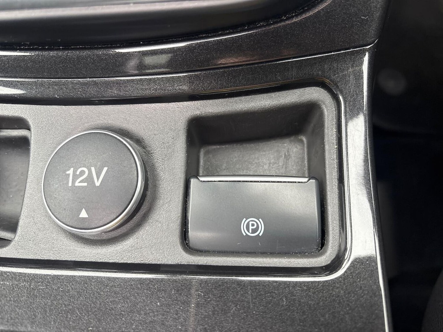 Used Ford Kuga 2017 for sale - 76157246: Photo 41