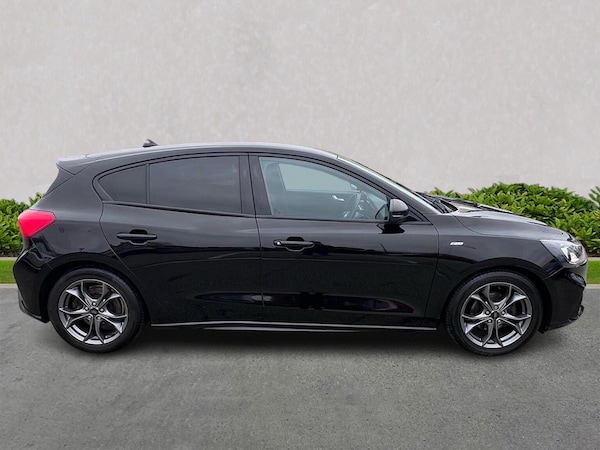 Used Ford Focus 2018 for sale - 76281259: Photo 3
