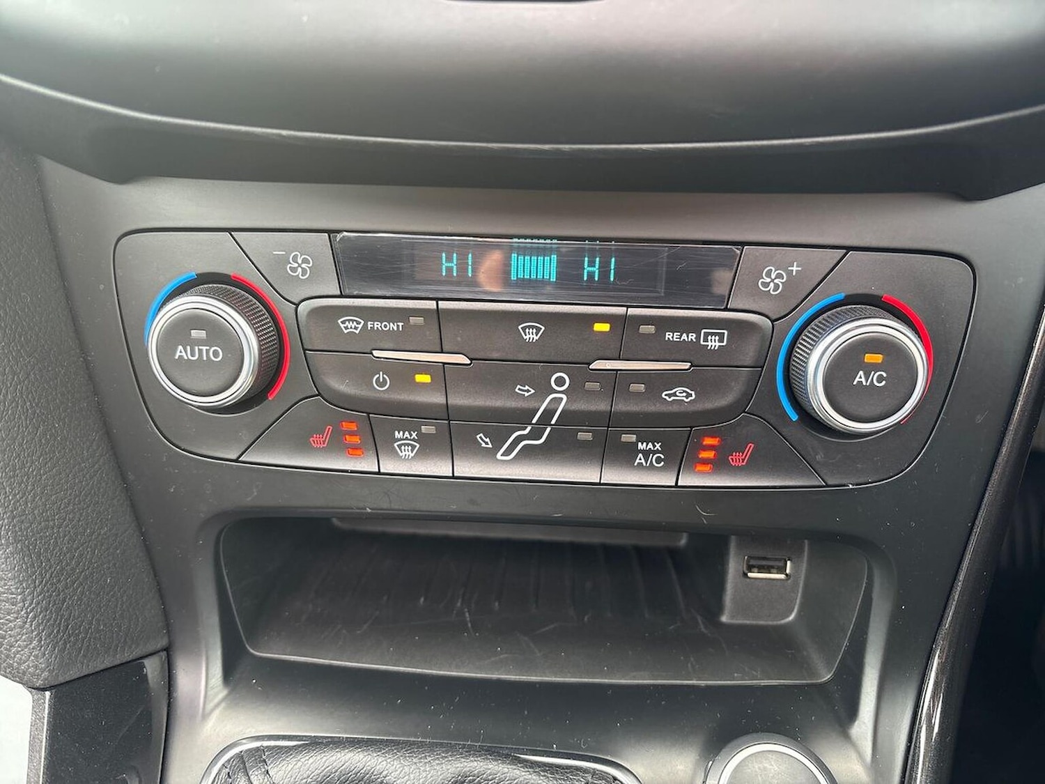 Used Ford Focus 2017 for sale - 76735539: Photo 12