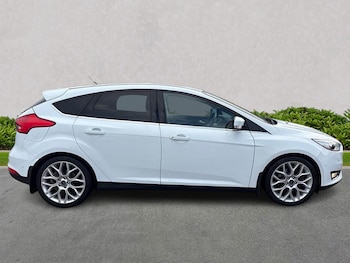 Used Ford Focus 2017 for sale - 76735539: Photo