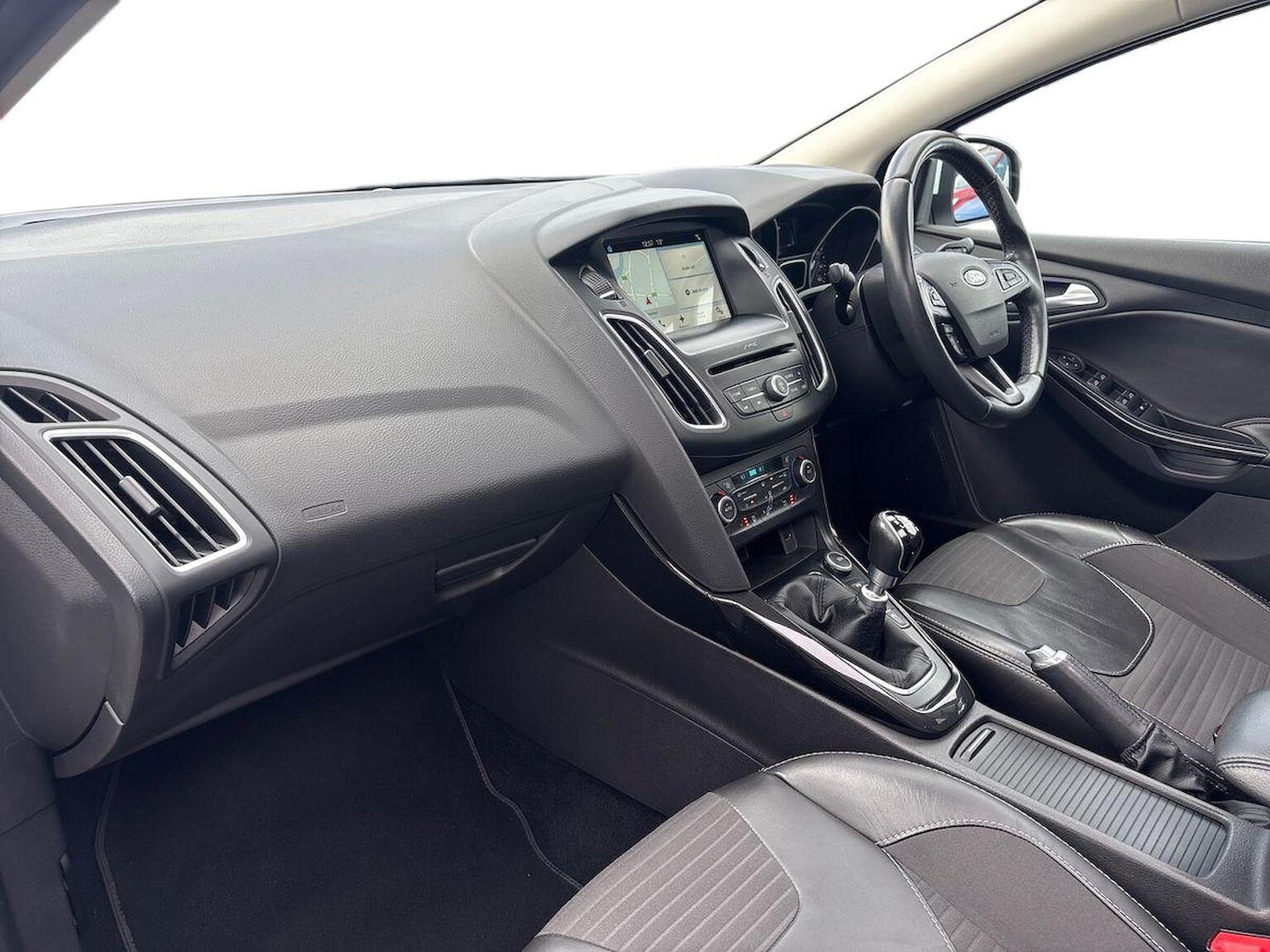 Used Ford Focus 2017 for sale - 76735539: Photo 7