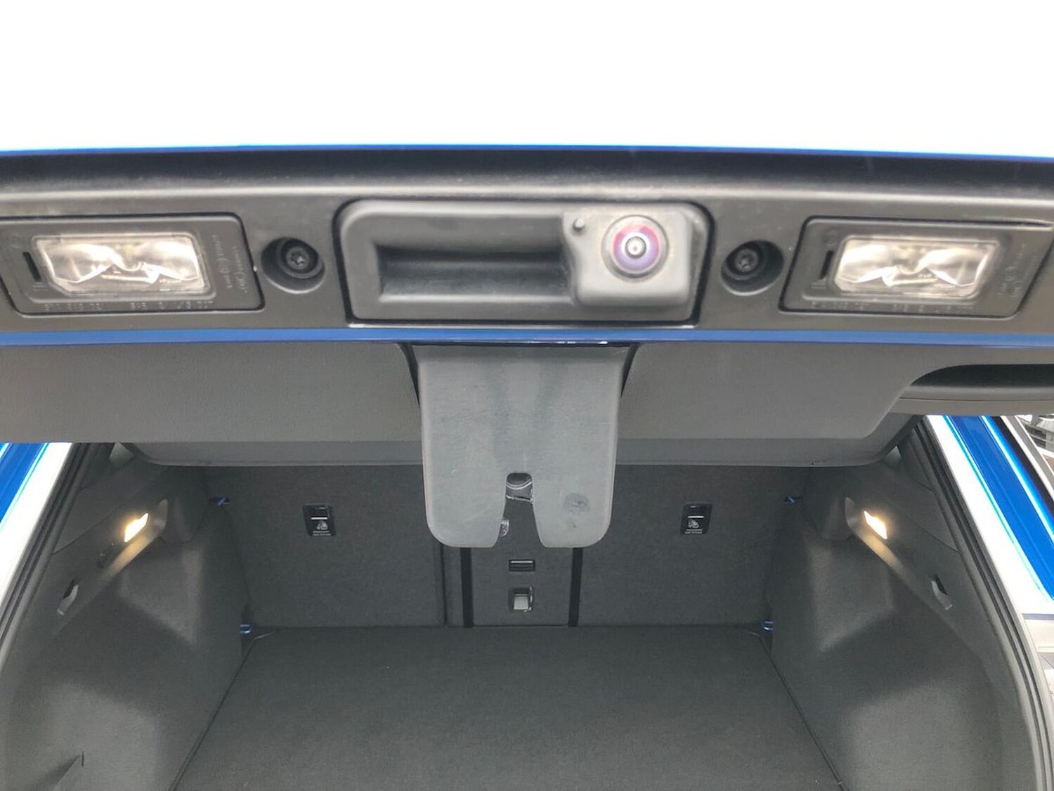 Used Ford Explorer 2024 for sale - 75436014: Photo 32