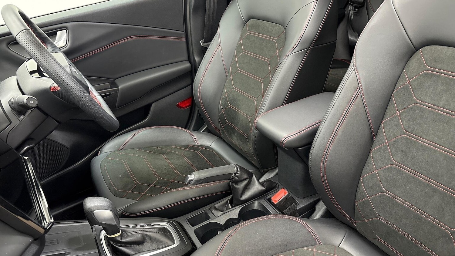 Used Ford Puma 2024 for sale - 76594649: Photo 16