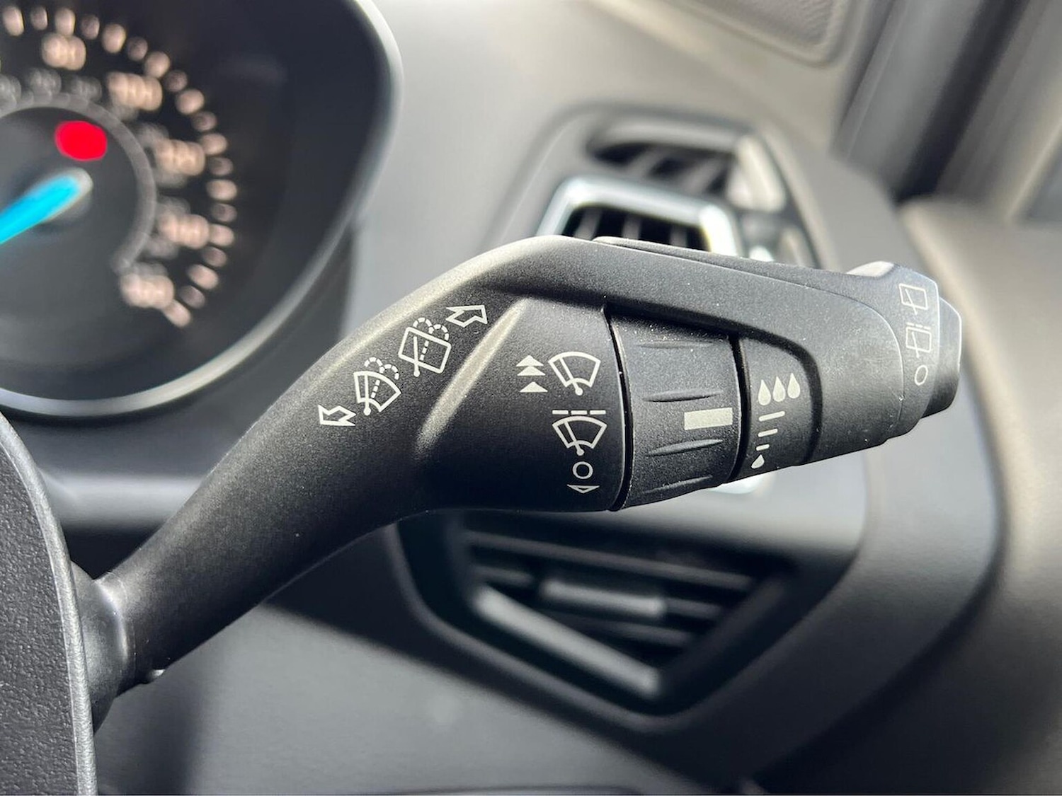 Used Ford Kuga 2017 for sale - 76637727: Photo 29