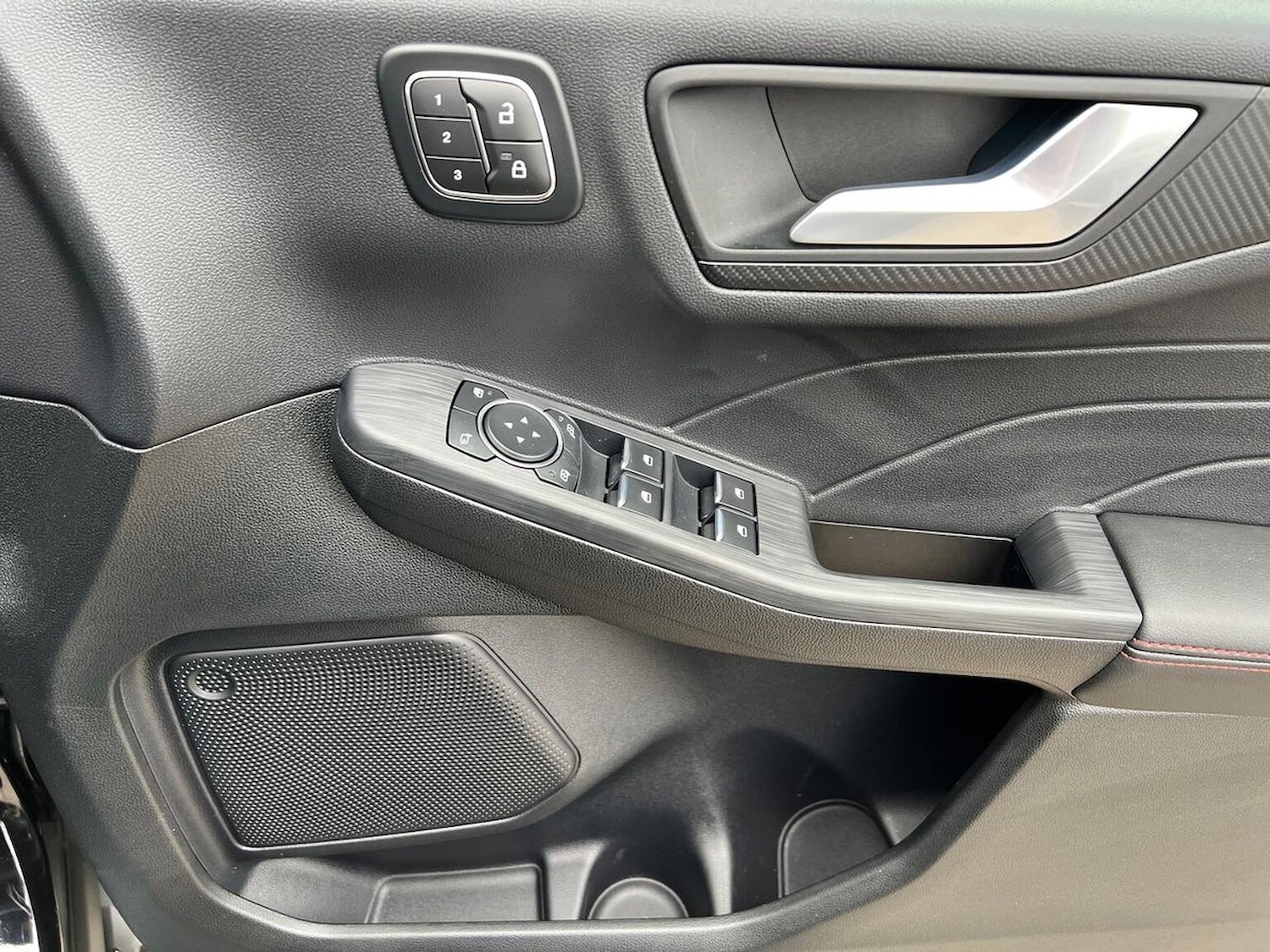 Used Ford Kuga 2025 for sale - 77980049: Photo 30