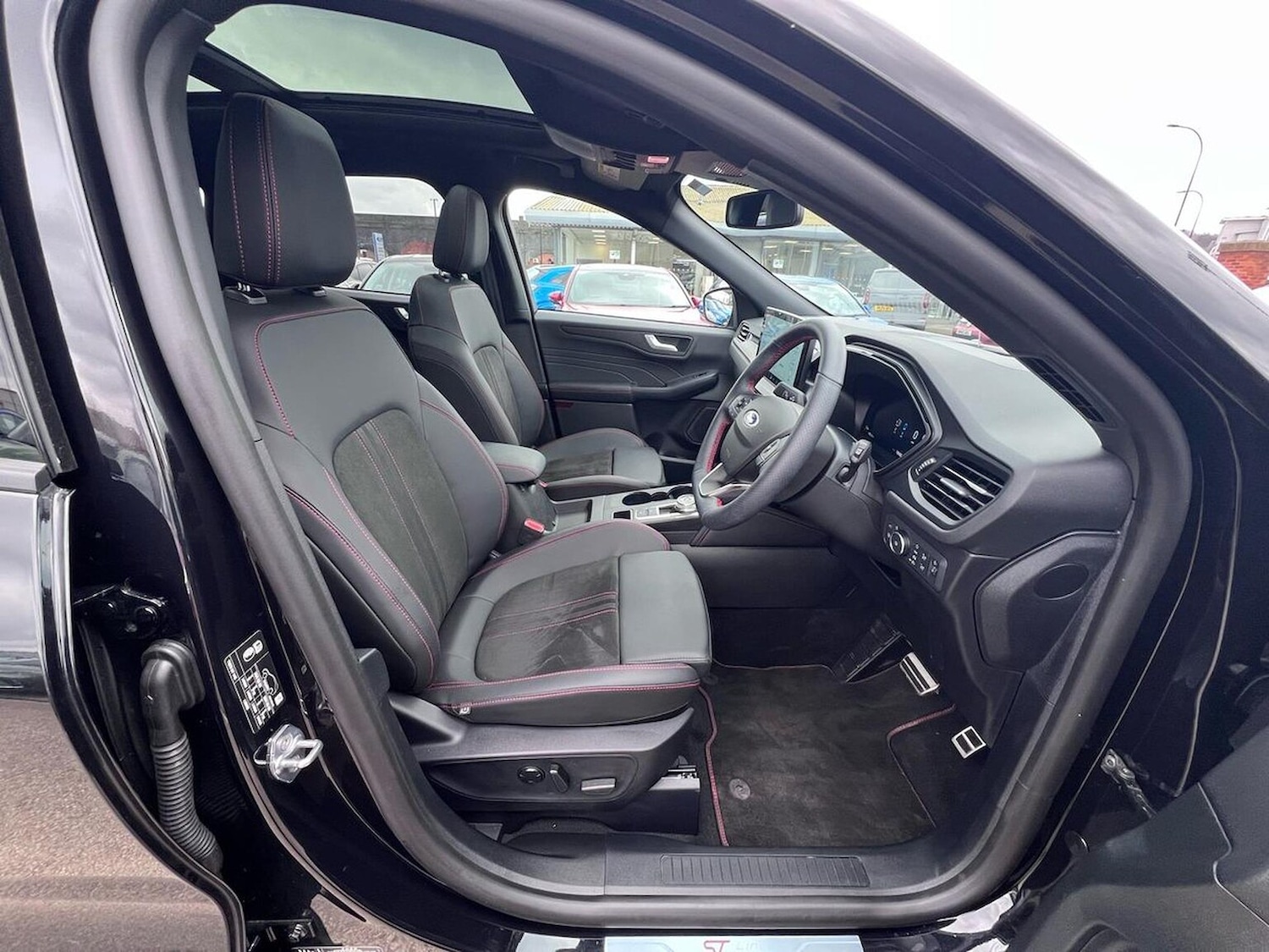 Used Ford Kuga 2025 for sale - 77980049: Photo 31