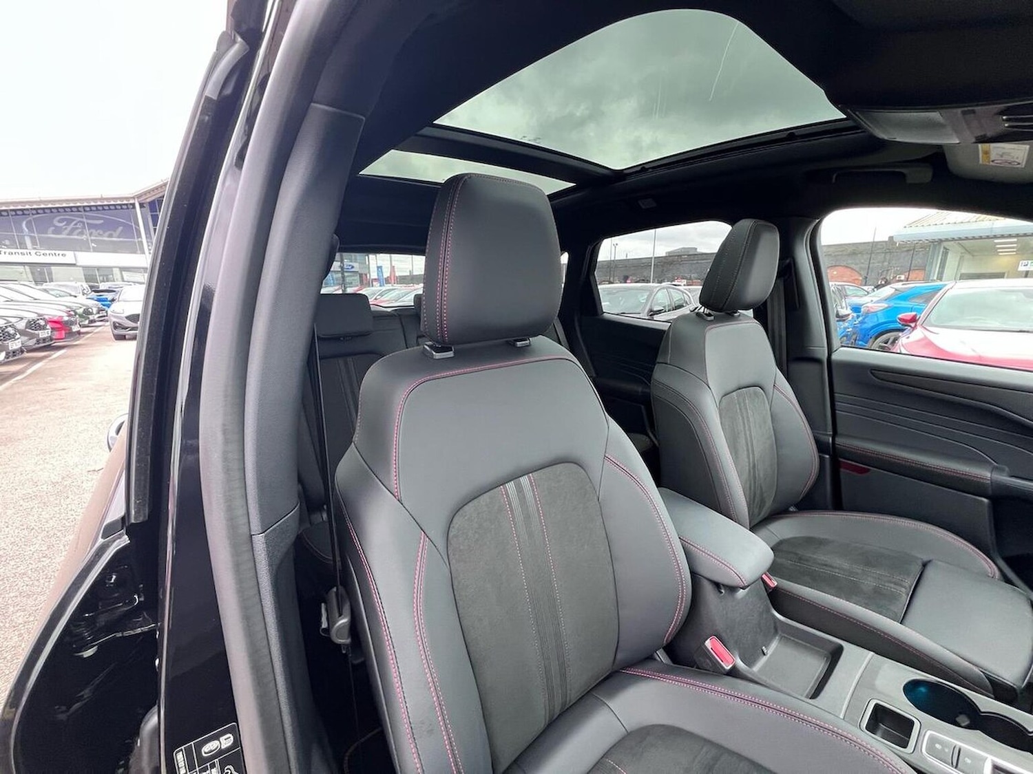 Used Ford Kuga 2025 for sale - 77980049: Photo 32