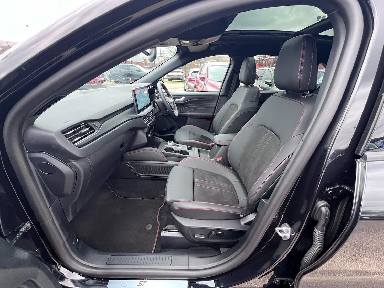 Used Ford Kuga 2025 for sale - 77980049: Photo 35