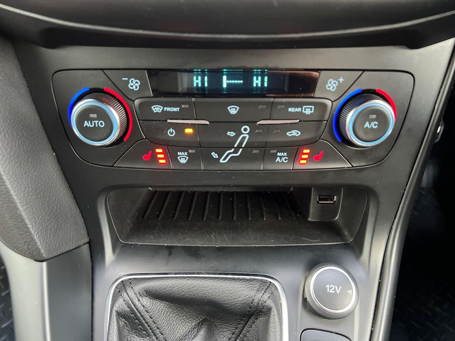 Used Ford Focus 2018 for sale - 76897129: Photo 12