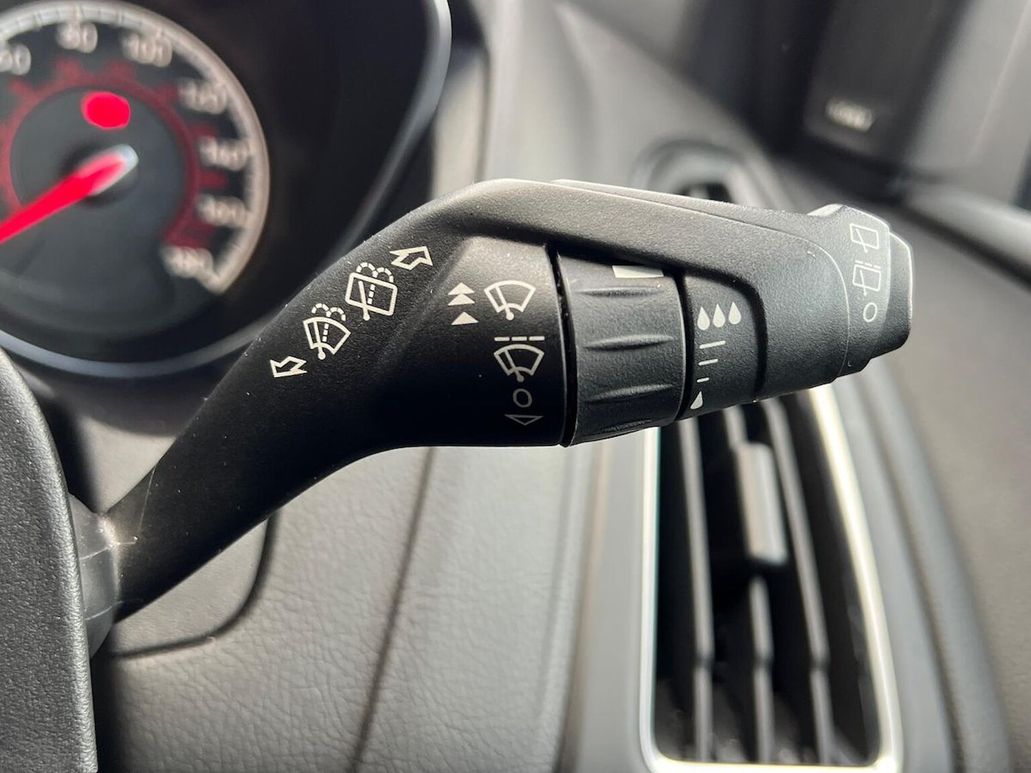 Used Ford Focus 2018 for sale - 76897129: Photo 29