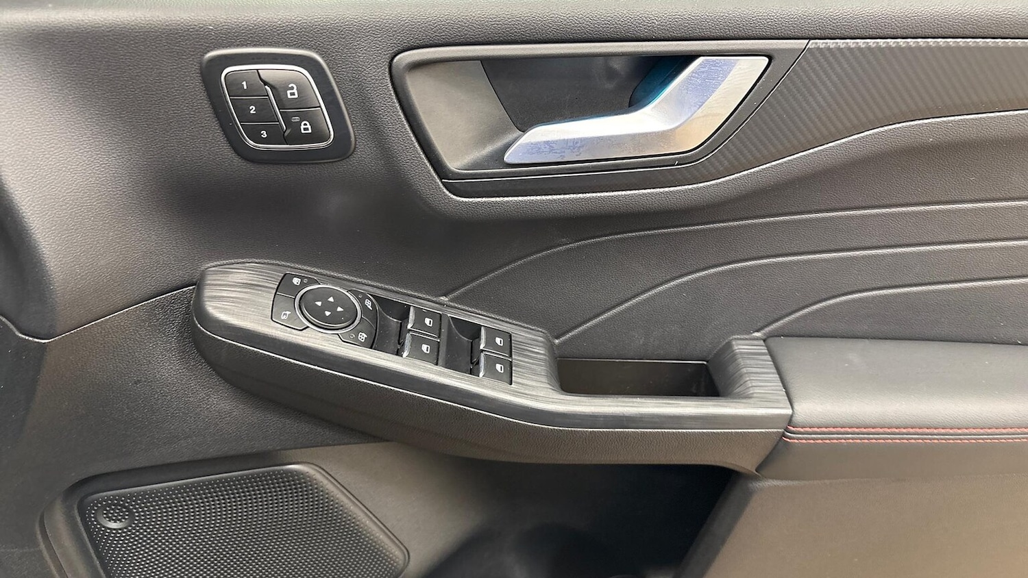 Used Ford Kuga 2024 for sale - 76352510: Photo 19