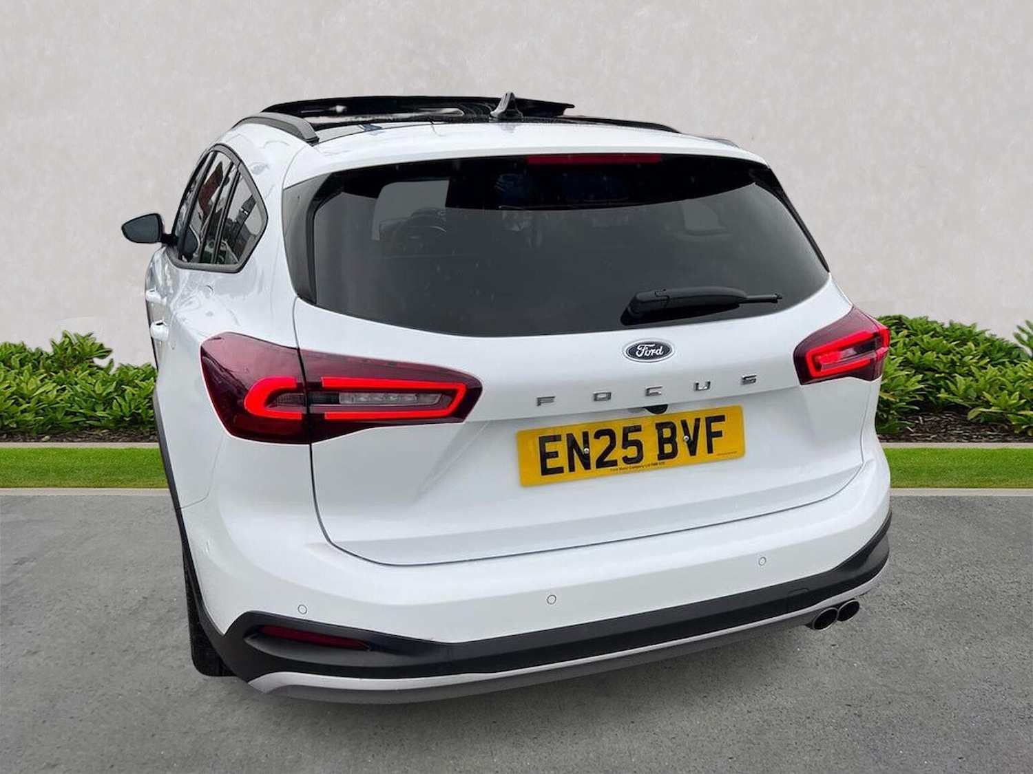 Used Ford Focus 2025 for sale - 76281260: Photo 2