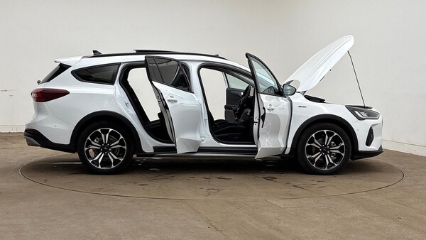 Used Ford Focus 2025 for sale - 76281260: Photo 24