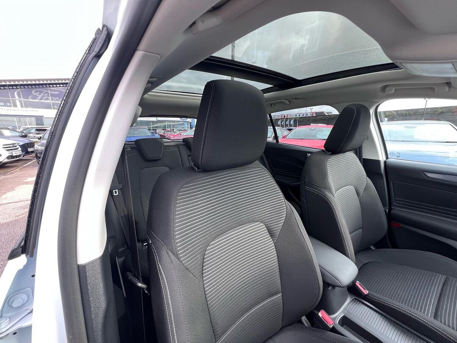 Used Ford Focus 2025 for sale - 76281260: Photo 32