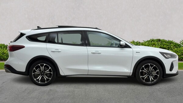 Used Ford Focus 2025 for sale - 76281260: Photo 3