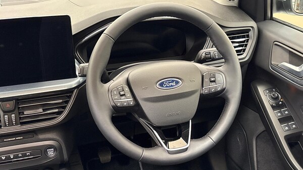 Used Ford Focus 2025 for sale - 76281260: Photo 8