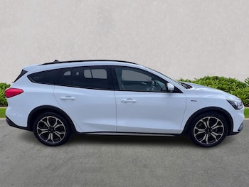 Used Ford Focus 2020 for sale - 78594730: Photo