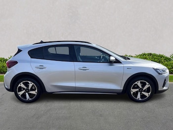 Used Ford Focus 2023 for sale - 75437218: Photo
