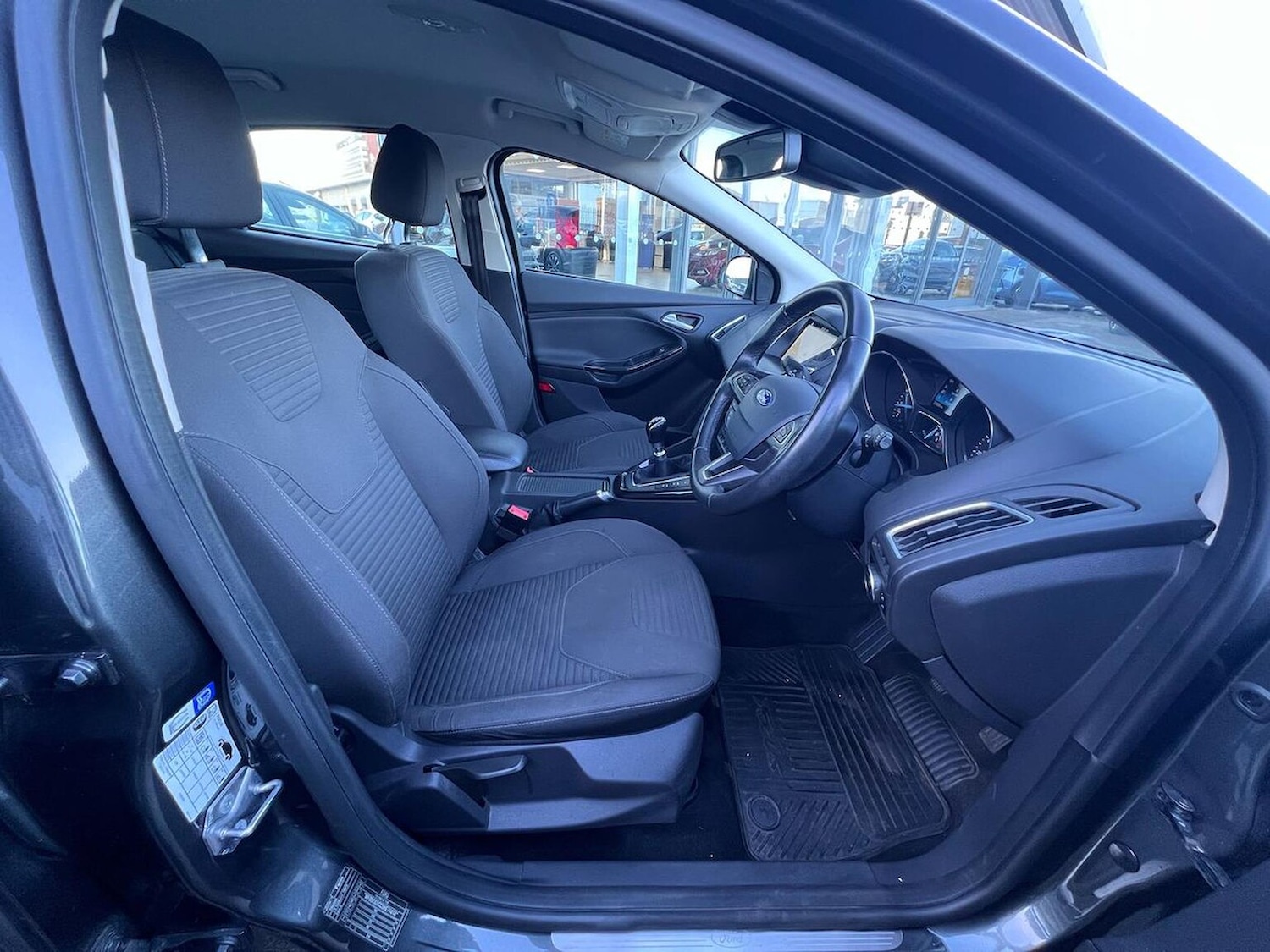 Used Ford Focus 2017 for sale - 77011933: Photo 33