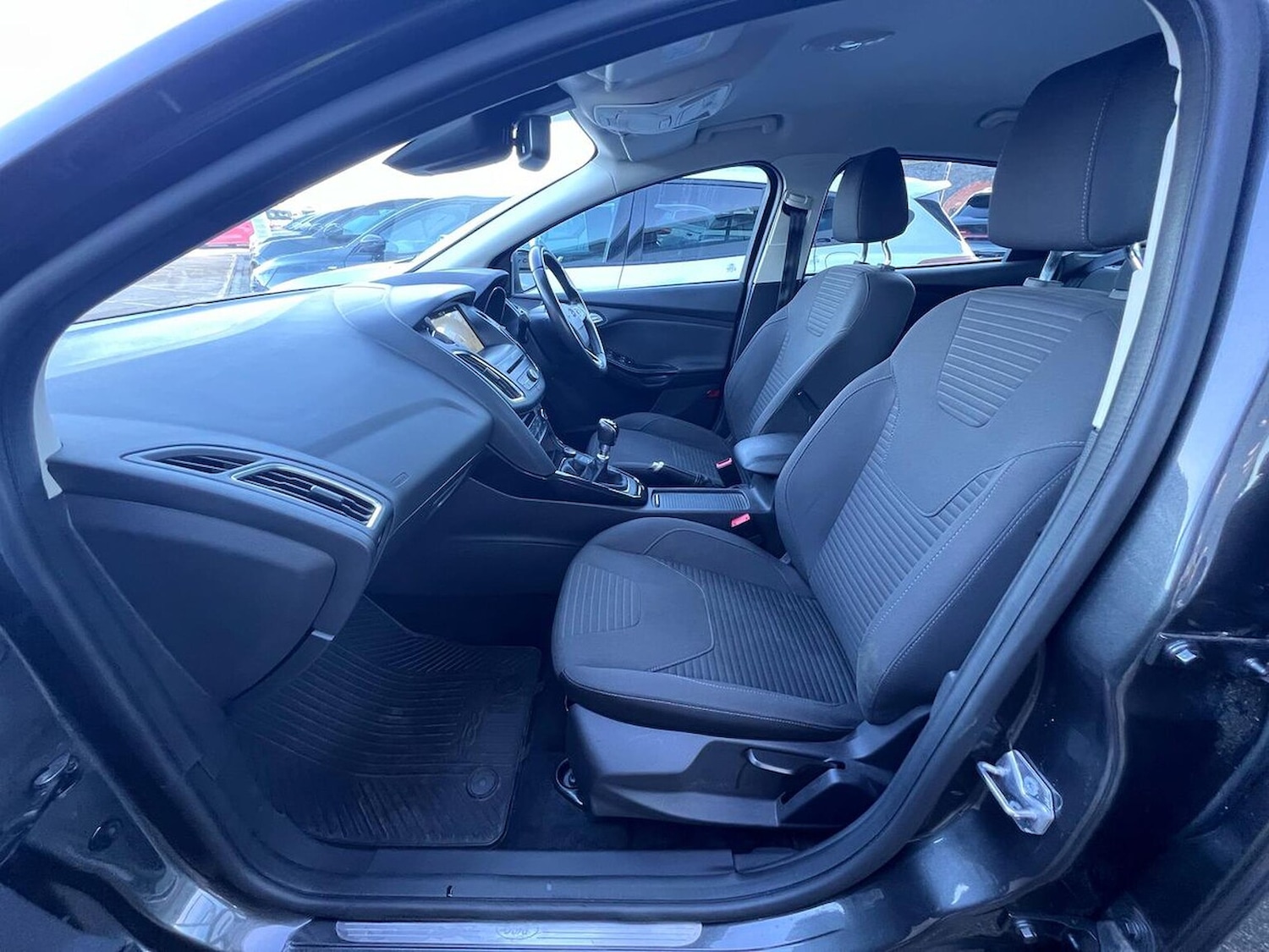 Used Ford Focus 2017 for sale - 77011933: Photo 37