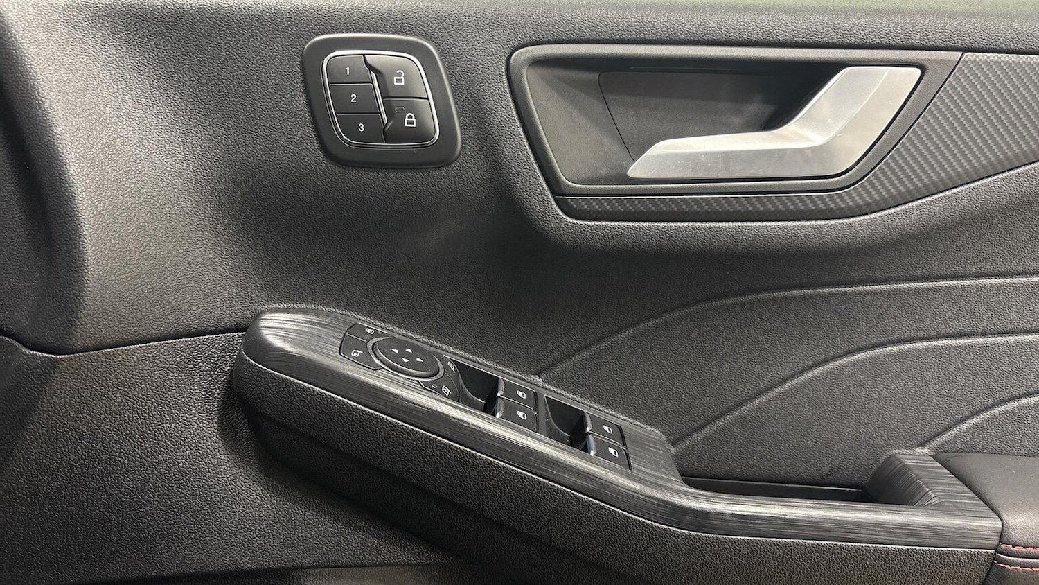 Used Ford Kuga 2024 for sale - 76510700: Photo 19