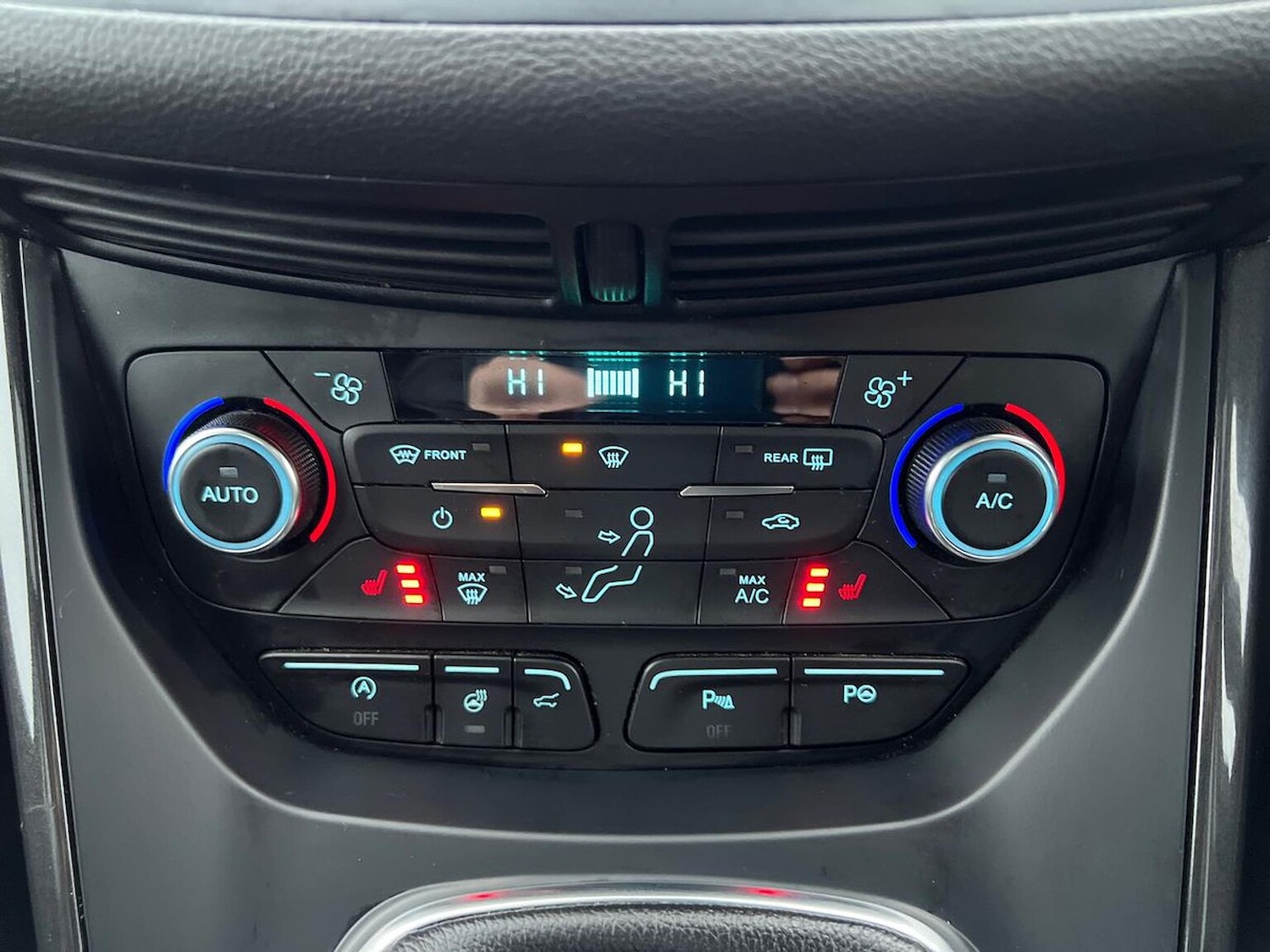 Used Ford Kuga 2017 for sale - 77033461: Photo 14