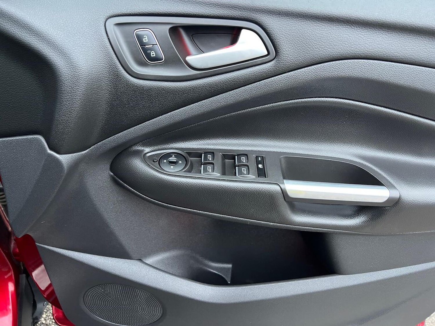 Used Ford Kuga 2017 for sale - 77033461: Photo 32