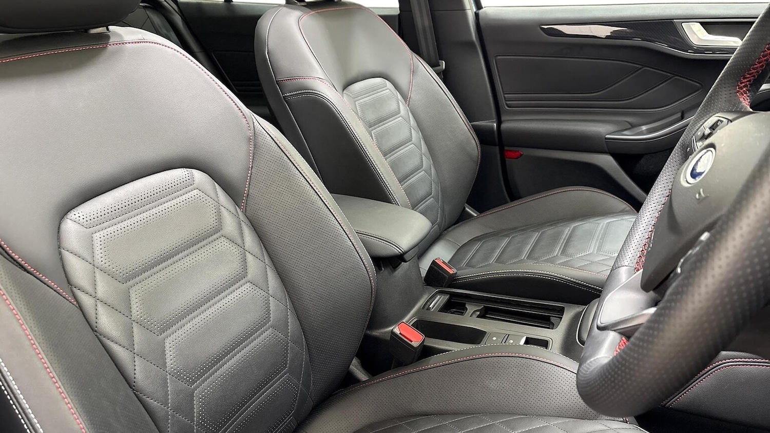 Used Ford Focus 2024 for sale - 76352507: Photo 15