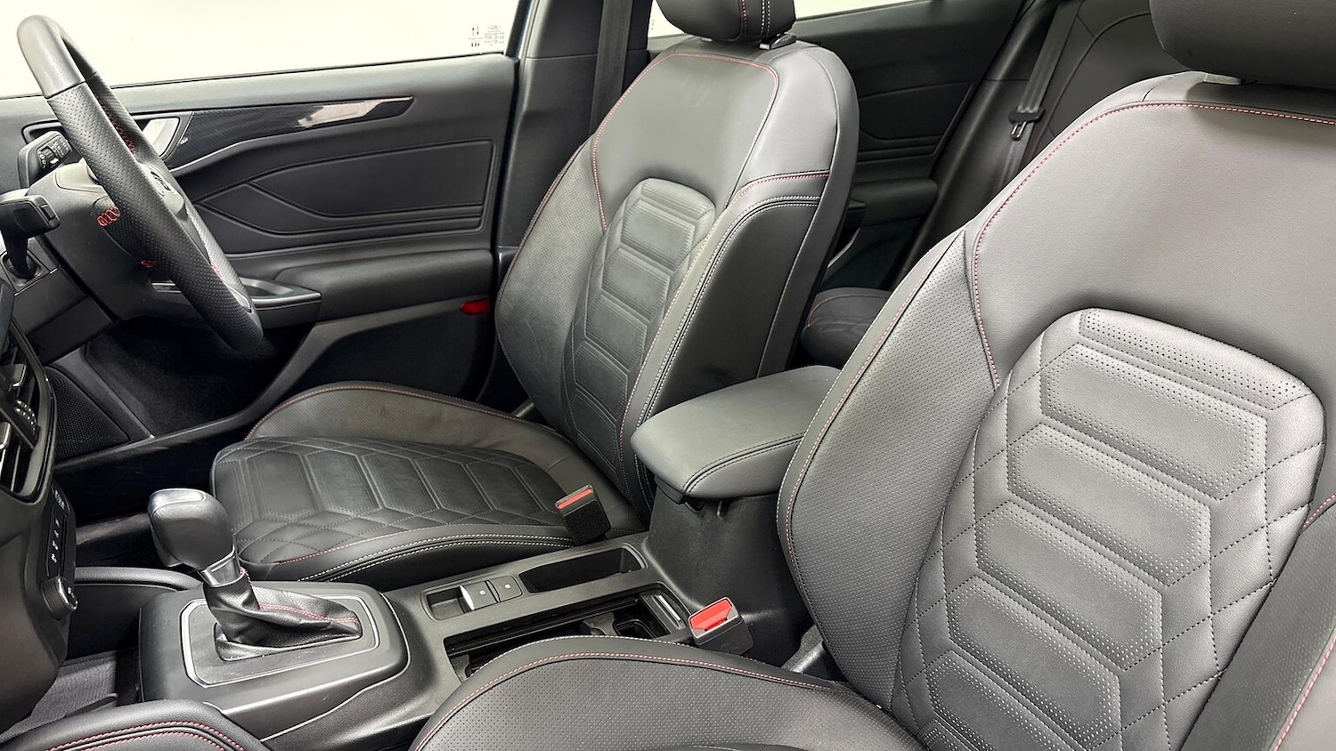 Used Ford Focus 2024 for sale - 76352507: Photo 16