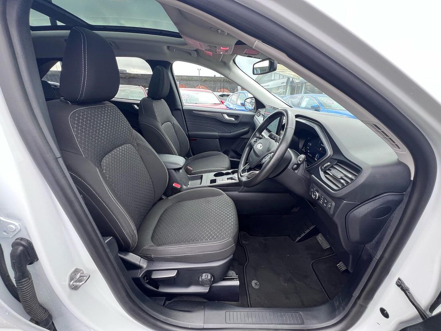 Used Ford Kuga 2024 for sale - 76461785: Photo 31