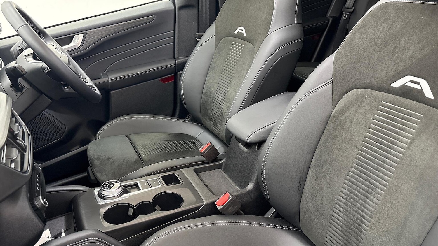 Used Ford Kuga 2024 for sale - 76832022: Photo 16