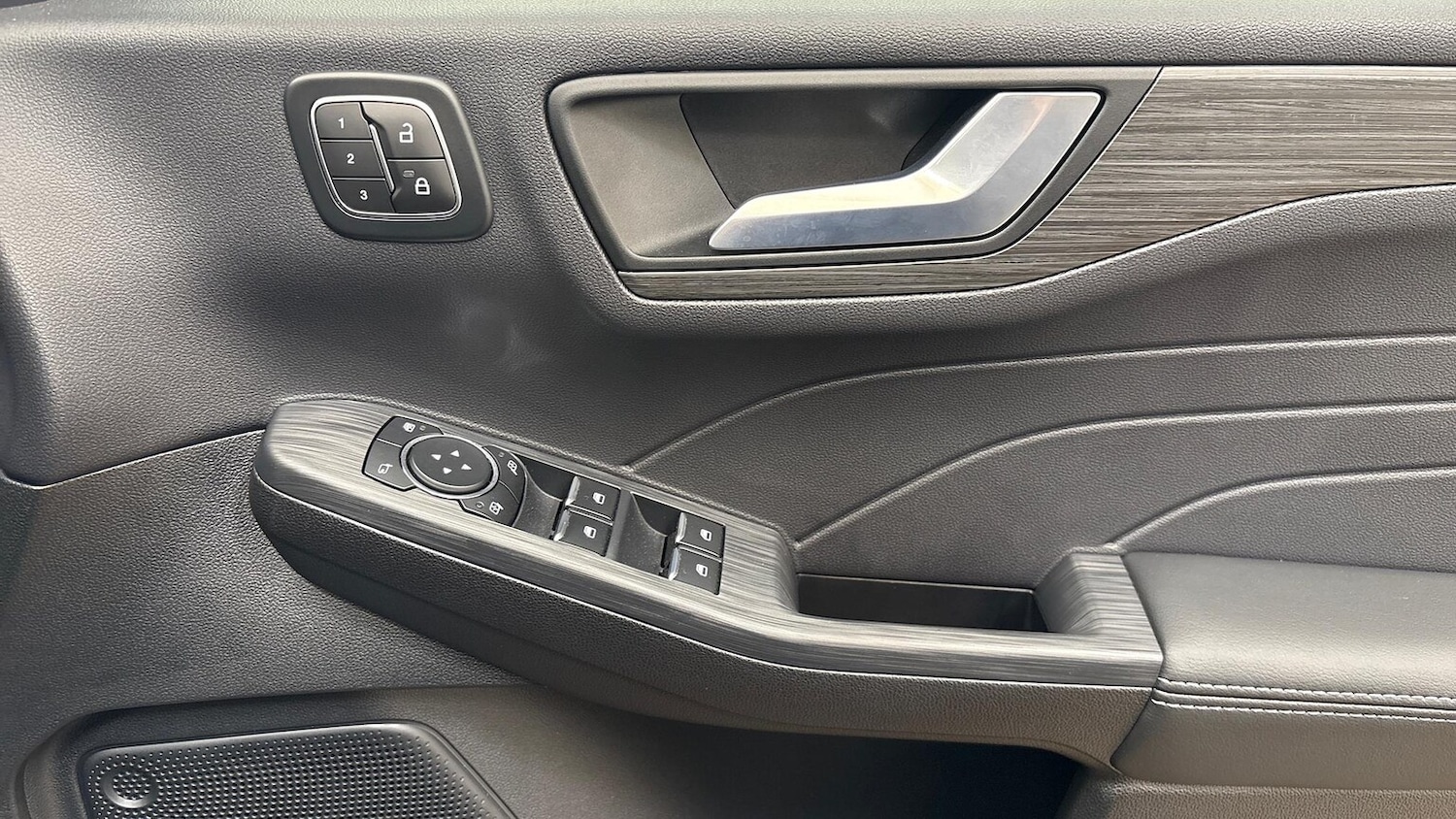 Used Ford Kuga 2024 for sale - 76832022: Photo 21