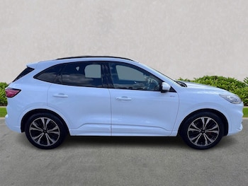 Used Ford Kuga 2023 for sale - 78402770: Photo