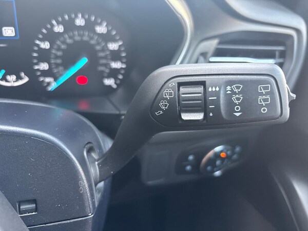 Used Ford Focus 2023 for sale - 75581801: Photo 29