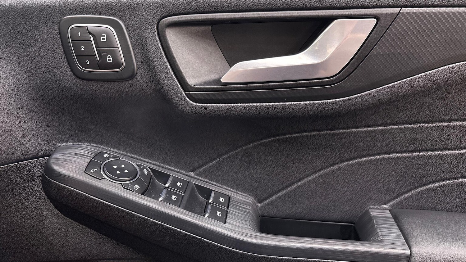 Used Ford Kuga 2024 for sale - 76570973: Photo 21