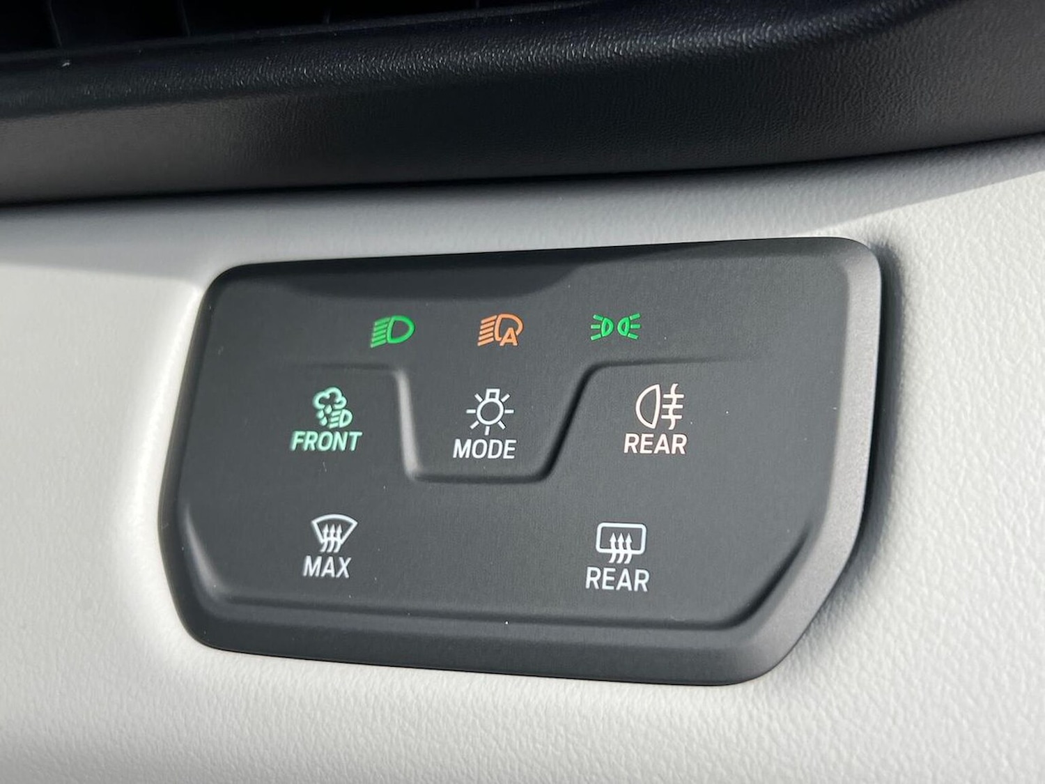 Used Ford Explorer 2026 for sale - 78210260: Photo 24