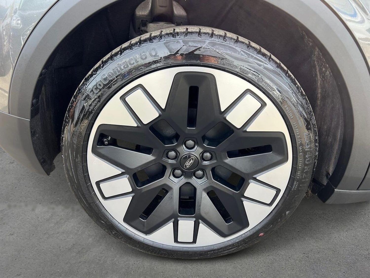 Used Ford Explorer 2026 for sale - 78210260: Photo 8