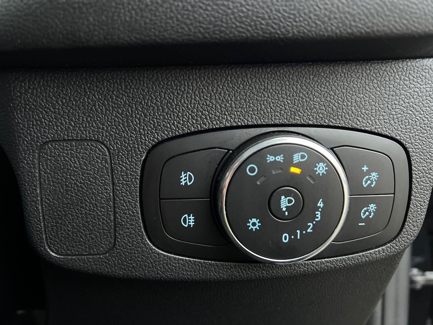 Used Ford Focus 2023 for sale - 77916144: Photo 22